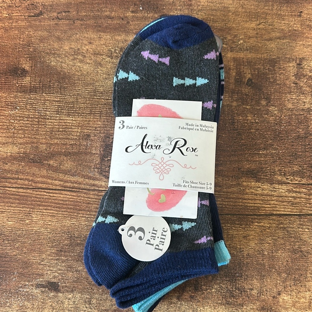 Alexa Rose ankle Socks 3-pack  women’s size 5-9